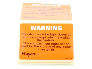HAYES 663028 WARNING KEEP DOOR CLOSED LABELS (PACK OF 10)